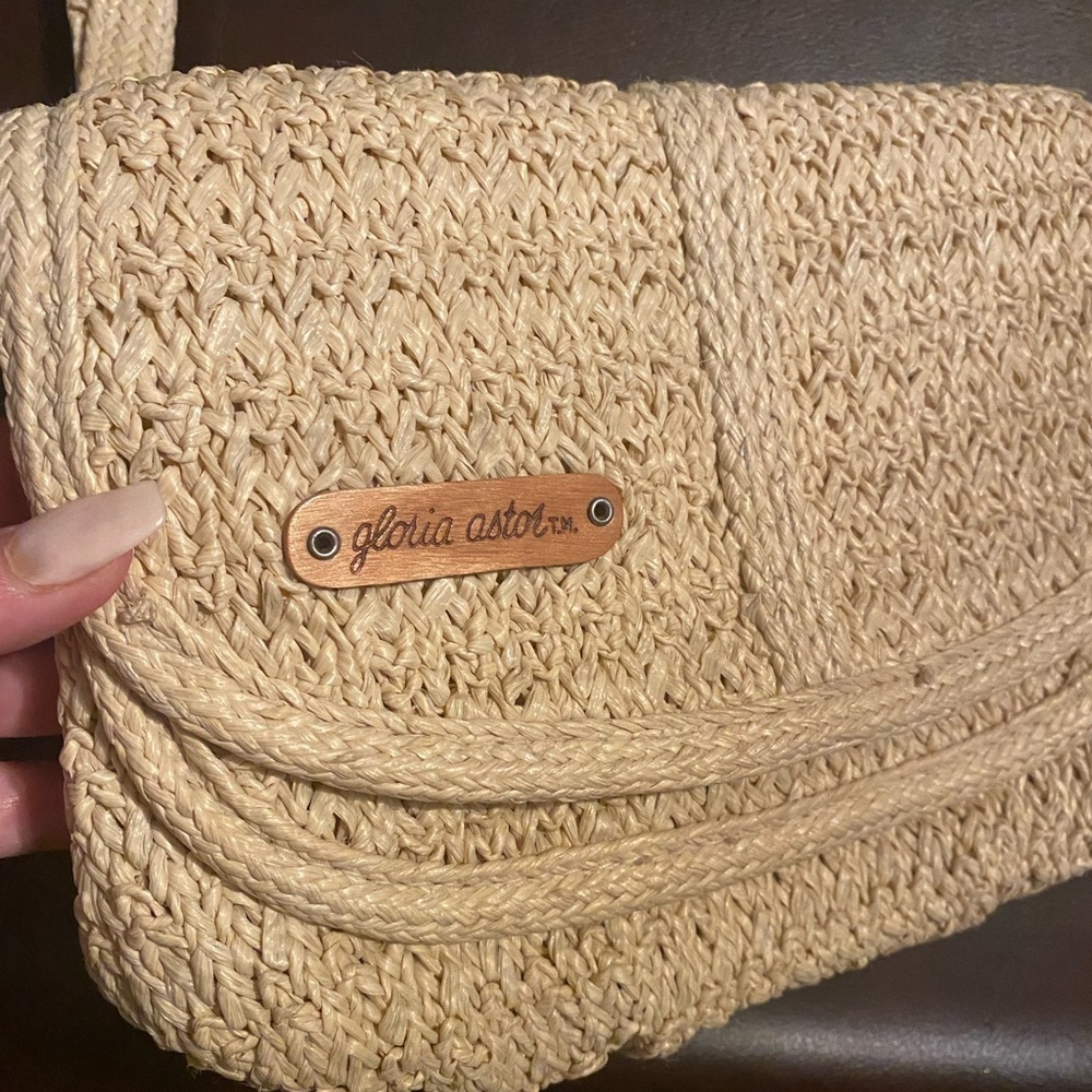 Gloria Astor wristlet - Picture 11 of 13